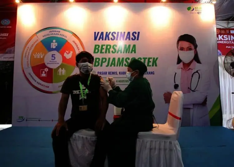 Potret Vaksinasi Gratis untuk Buruh di Kabupaten Tangerang