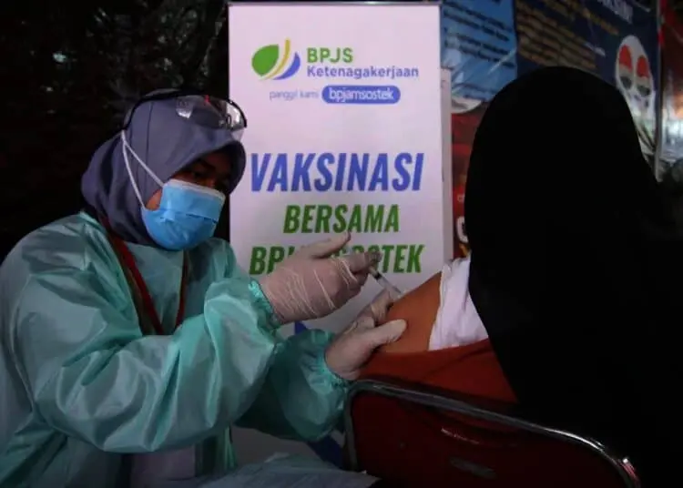 Potret Vaksinasi Gratis untuk Buruh di Kabupaten Tangerang