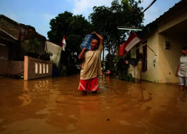 Foto Banjir Genangi Perumahan Mustika Tigaraksa