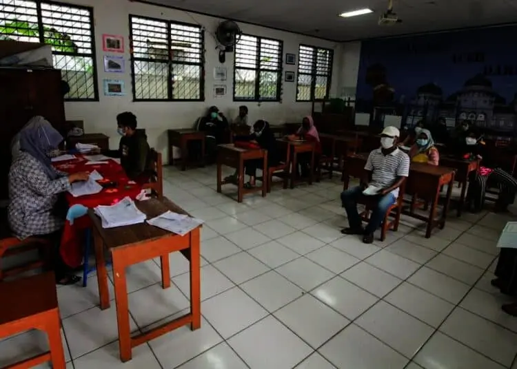 Potret Suasana Penyaluran BST di Kota Tangerang
