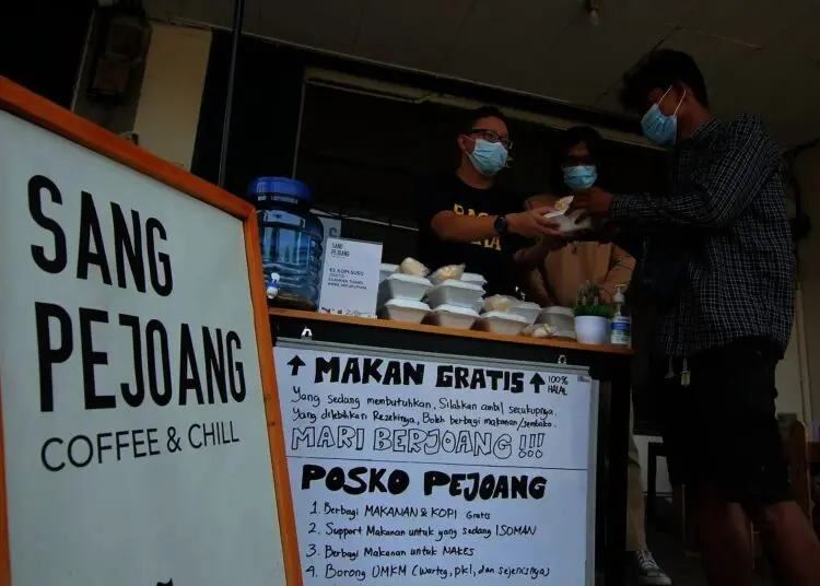 Potret Kedai Kopi di Tangerang Sediakan Sajian Gratis Selama PPKM