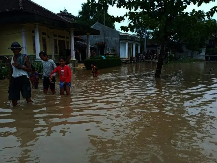 Aliran Sungai Cisangu Meluap, Ini Dampaknya Terhadap Warga Tunjungteja Kabupaten Serang