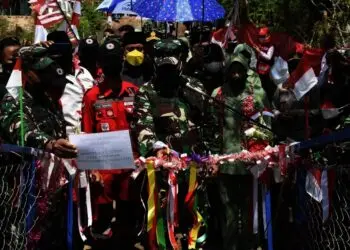 Pangdam III Siliwangi Resmikan Jembatan Gantung di Kabupaten Serang