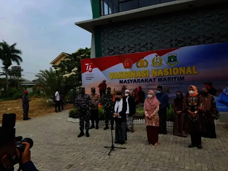 Lawan Covid-19, Ribuan Masyarakat Kabupaten Serang Divaksin di Ponpes Milik Wapres