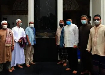 Jumatan Perdana PPKM Level 4, Bupati Zaki Pilih di Masjid Catalina