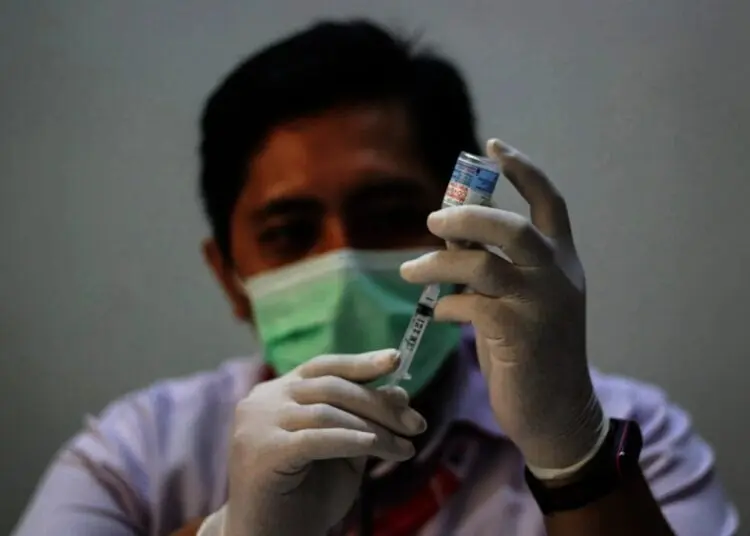 Potret Vaksinasi Tahap Ketiga Petugas PMI Kota Tangerang