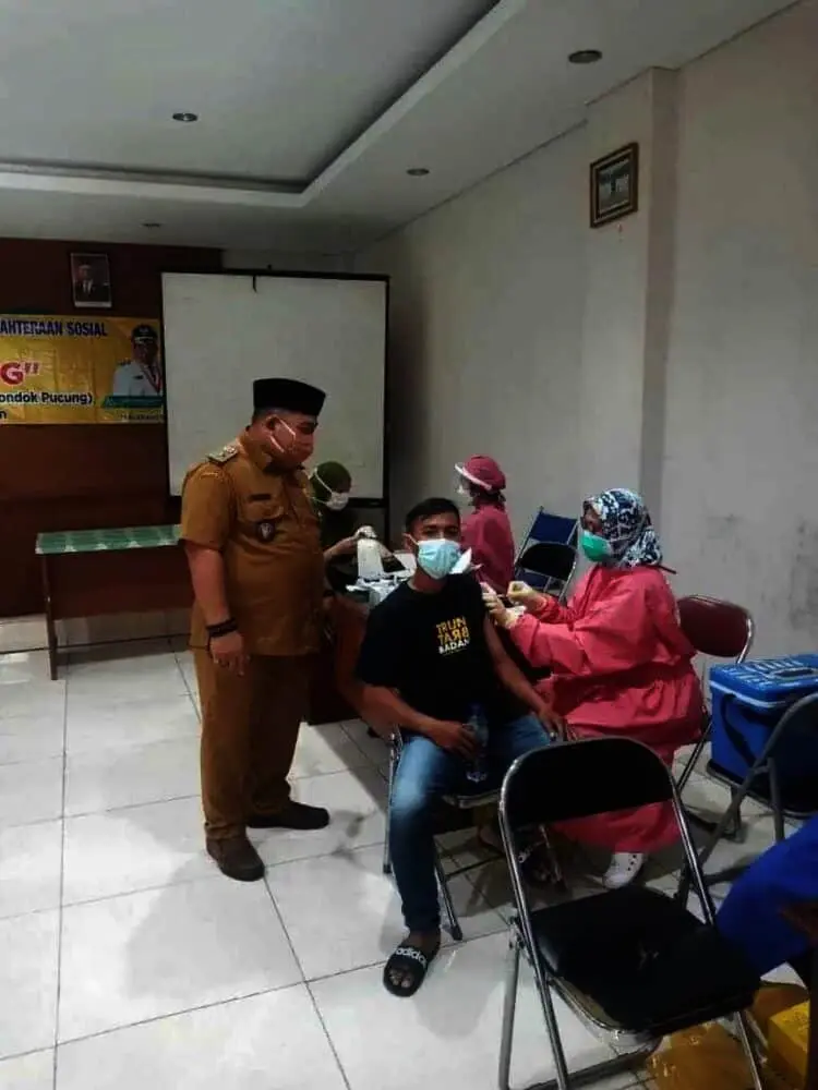 15 Ribu Warga Pondok Pucung Sudah Divaksin