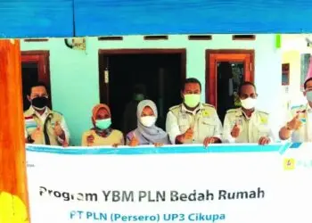 YBM PLN UID Banten Renovasi Rumah Warga Kurang Mampu