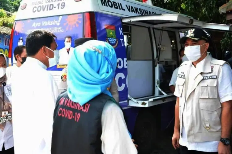 Pakai Sistem Jemput Bola, Mobil Vaksin Dioperasikan
