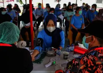 Pengamat: Pembangunan Infrastruktur-Vaksinasi Simultan Dapat Pulihkan Ekonomi Daerah