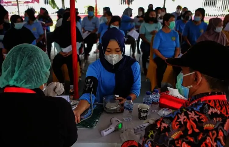 Pengamat: Pembangunan Infrastruktur-Vaksinasi Simultan Dapat Pulihkan Ekonomi Daerah