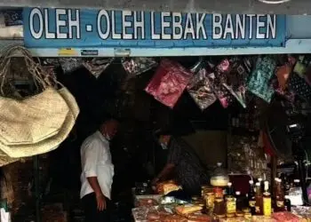 Usai Dikenakan Presiden, Penjual Baju dan Aksesoris Adat Baduy di Lebak Banjir Pesanan