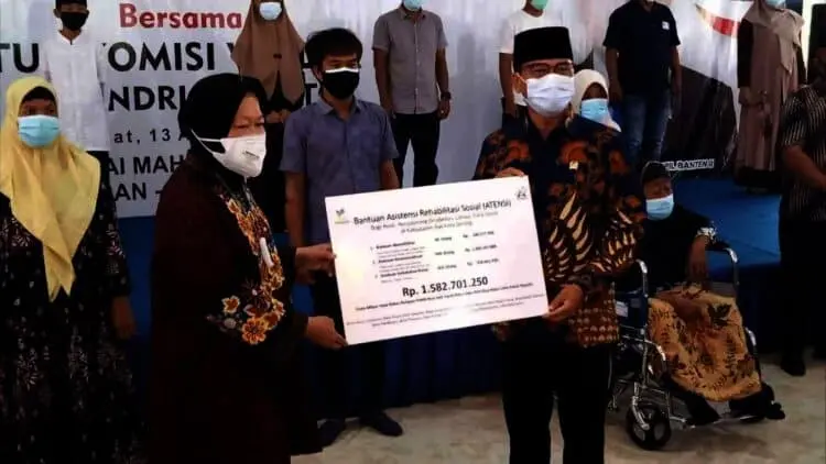Khawatir Jadi Anak Terlantar, Ini Yang Akan Dilakukan Mensos RI Terhadap Anak Yatim Piatu