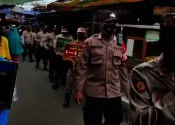 Tak Pakai Masker, Pengunjung dan Pedagang Pasar Kena Teguran