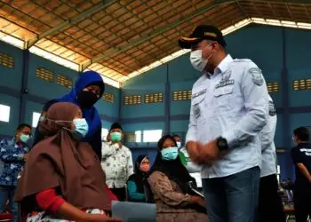 Bupati Zaki Pantau Vaksinasi Ibu Hamil di Balaraja