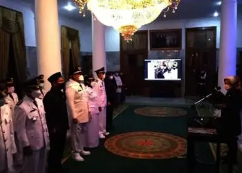 PELANTIKAN–Bupati Serang, Ratu Tatu Chasanah, lantik ratusan pejabat eselon III dan IV di lingkungan Pemkab setempat, Rabu (22/9/2021). (SIDIK/SATELITNEWS.ID)