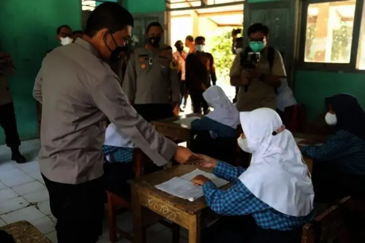 Wakapolda Banten Pantau Kegiatan PTM di Kecamatan Tunjung Teja