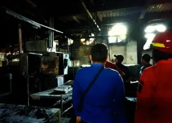 KEBAKARAN–PT. PA Ruber Indonesia Jaya, di Kawasan Modern Industri III Cikande Nomor 7B, Jl. Raya Serang – Jakarta KM 68, terbakar, Minggu (26/9/2021). Kerugian ditaksir mencapai Rp 250 Juta. (ISTIMEWA)