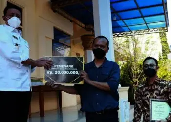 Hadiah Sayembara Diserahkan, Tugu Pamulang Dibangun Mulai Oktober