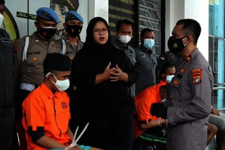 Polres Tangsel Kembali Gerebek Pabrik Tembakau Gorila