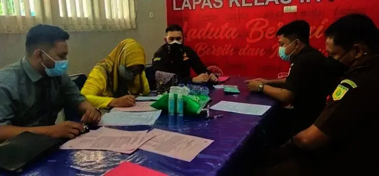 Dua Pejabat KONI Tangsel Diserahkan ke Jaksa Penuntut Umum