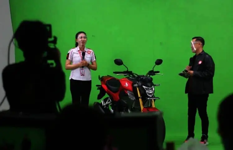 “Jangan Ngaku Laki Kalau Belum Naik Sport Honda”