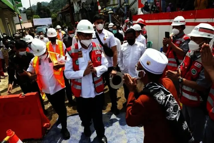 Jembatan Ciberang di Lebak Mulai Dibangun