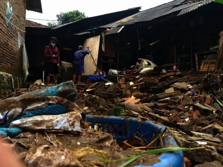 Banjir Bandang Landa Pandeglang, 14 Rumah Warga di Cimanuk Porak Poranda