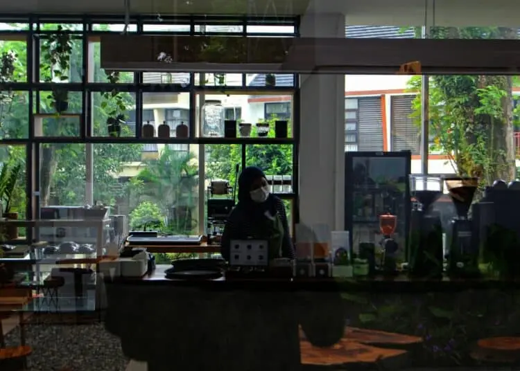 Potret Kedai Kopi Tempat Berinteraksi Penyandang Tuna Rungu di Bintaro