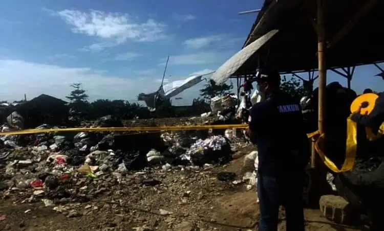 Pemulung di TPS Liar Bantaran Cisadane Kini Menganggur