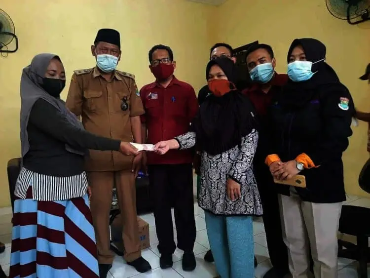 Agen Brilink Kembalikan Uang KPM PKH di Teluknaga