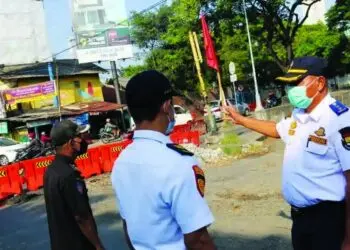 Antisipasi Truk Bertonase Besar, Dishub Pertebal Pengamanan di Jalan Legok