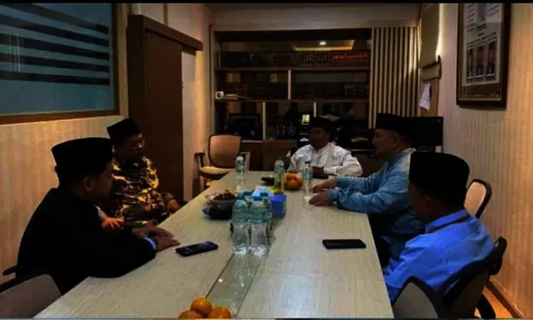 Polisi Olah Tempat Kejadian Perkara Pabrik Sabu di Rumah Mewah