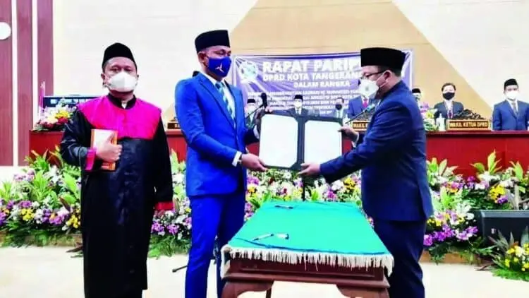 Julham Firdaus Dilantik Jadi Anggota DPRD Tangsel