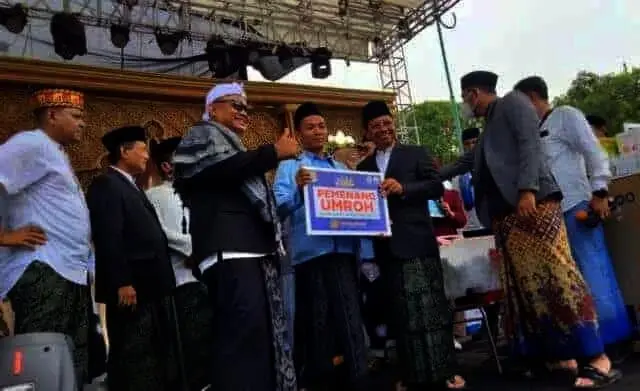 Tinjau Vaksinasi, Wakil Wali Kota Sachrudin Ajak UMT Jadi Pelopor Penerapan Prokes