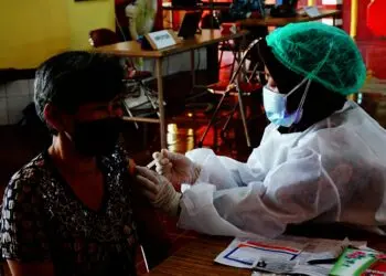 Potret Vaksinasi Covid-19 di Klenteng Boen San Bio Tangerang