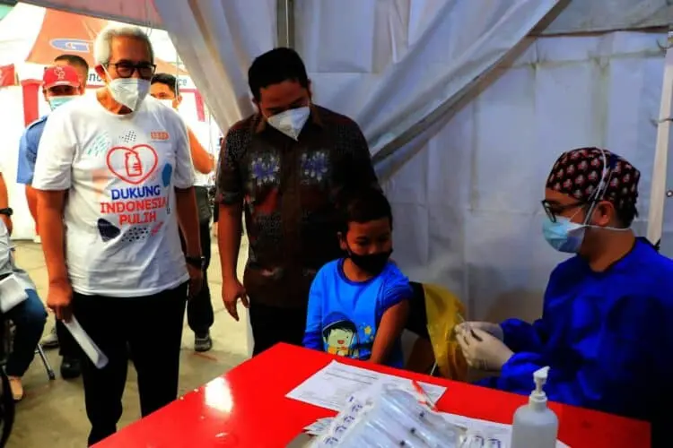 Bantu Lakukan Vaksinasi Covid-19, Wali Kota Arief Apresiasi Sektor Industri