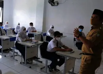 Hari Pertama PTM Kota Tangerang, Wali Kota Arief: 40 Sekolah Jadi Pilot Project