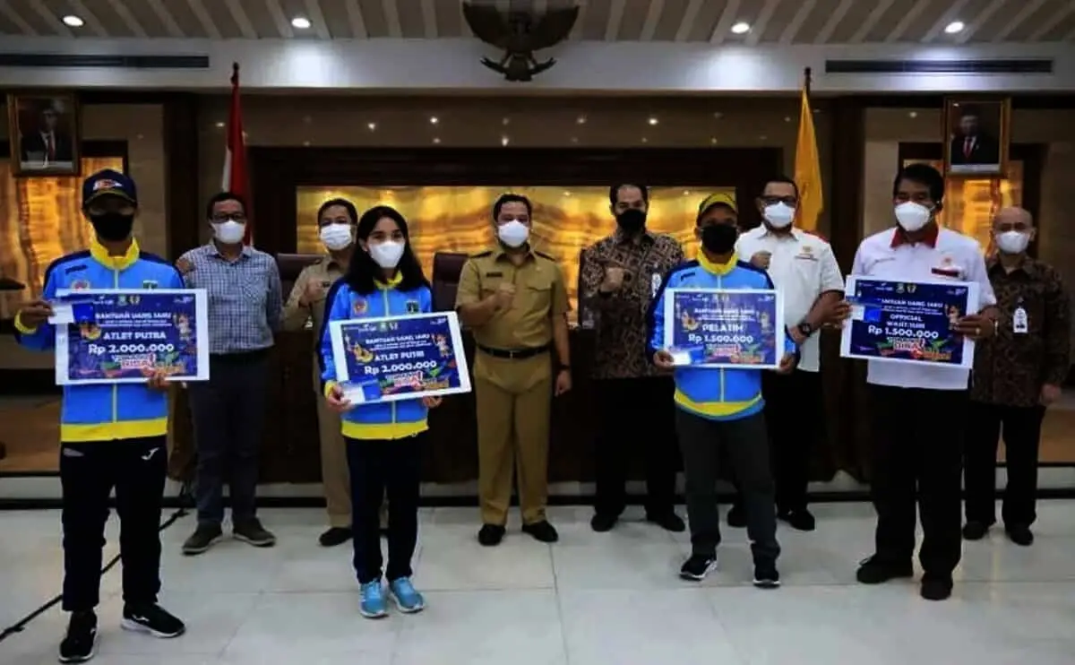 Pemkot Beri Uang Saku untuk Atlet Kota Tangerang yang Berlaga di PON XX Papua