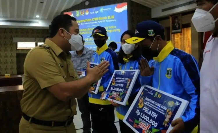 Pemkot Beri Uang Saku untuk Atlet Kota Tangerang yang Berlaga di PON XX Papua