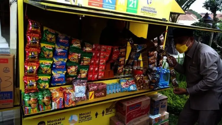 UPG Sebar Bantuan Warung Masa Depan Gemilang di 5 Desa di Kabupaten Serang
