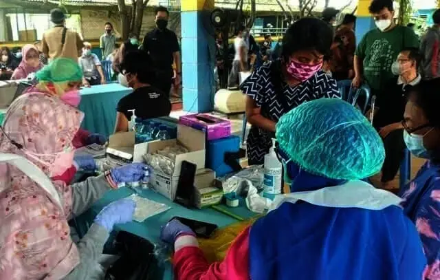 Program Vaksinasi Tingkat RW di Kota Tangerang Diklaim Efektif