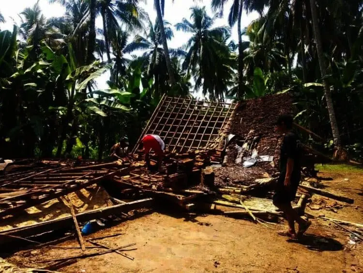 1 Rumah di Pandeglang Ambruk, Sekeluarga Nyaris Tertimpa Reruntuhan