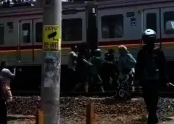 Pemuda dari Lebak Ini Nekat Terobos Palang Pintu KA dan Terseret 10 Meter, Begini Kondisinya
