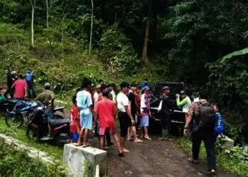 Mobil Rombongan Undangan Pernikahan Masuk Jurang di Lebak, Satu Tewas