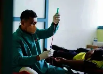 RS Sari Asih Karawaci Meriahkan Hari PMI dengan Donor Darah