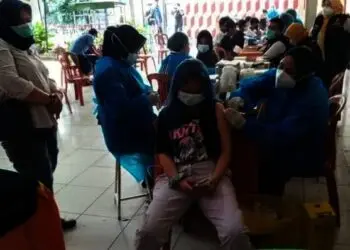 Partai Demokrat Kota Tangerang Gelar Vaksinasi, Masyarakat Antusias