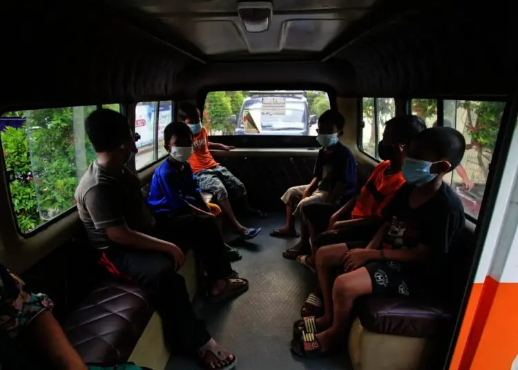 Potret Angkot si Benteng yang Kini Digratiskan Hingga Akhir Tahun