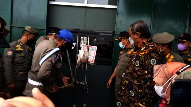 Wow! Wabup Pandji Temukan Benda Ini Saat Pimpin Pengosongan THM di JLS