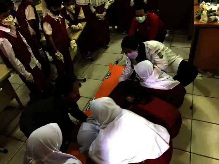 SDN Kunciran 8 Latih Dokter Cilik